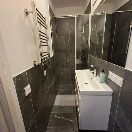 Uzupio Justo Namai דירה קובנה